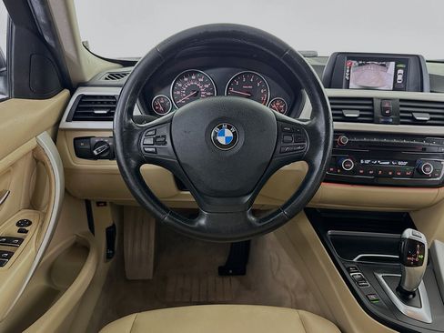 Used 2016 BMW 320i Sedan w/ Driver Assistance Package RWD image 15