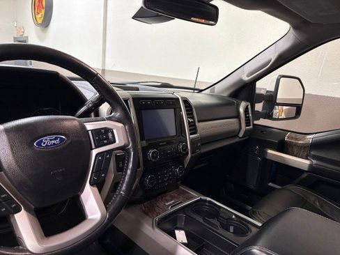 Used 2018 Ford F250 Lariat w/ Lariat Ultimate Package image 19