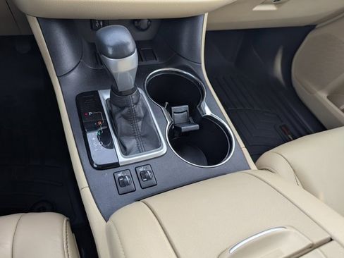 Used 2016 Toyota Highlander XLE image 28