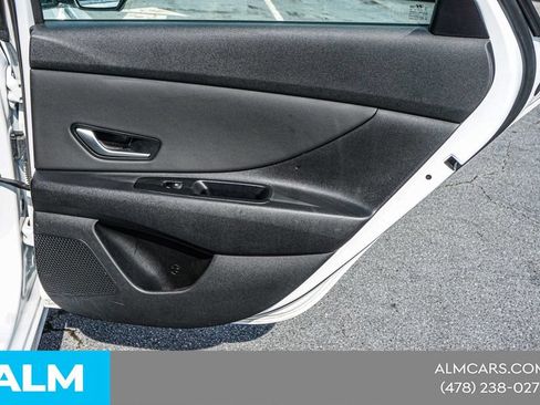 Used 2024 Hyundai Elantra Limited FWD image 52