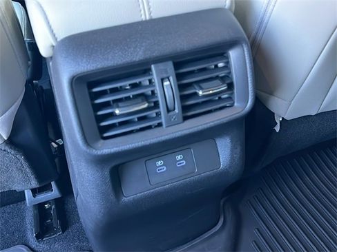 Certified 2025 Nissan Murano SV image 15