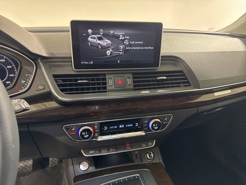 Used 2019 Audi Q5 2.0T Premium Plus w/ Premium Plus Package image 13