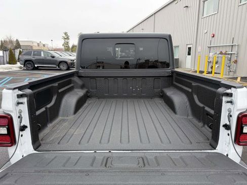 New 2026 Jeep Gladiator Sport image 7
