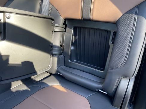 Used 2022 Chevrolet Silverado 2500 High Country w/ Technology Package image 30