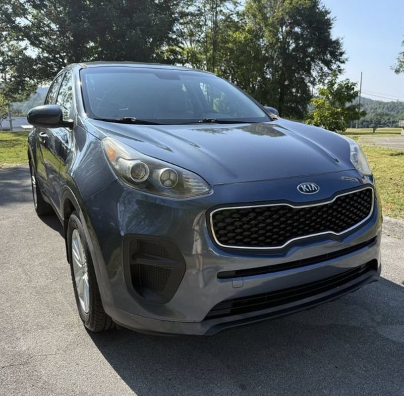 Used 2017 Kia Sportage LX FWD image 2