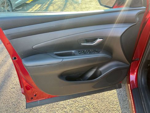 Used 2025 Hyundai Tucson SEL image 18