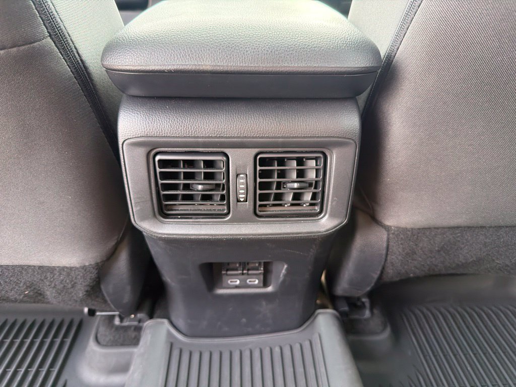 Used 2025 Toyota RAV4 XLE w/ Convenience Package FWD image 28
