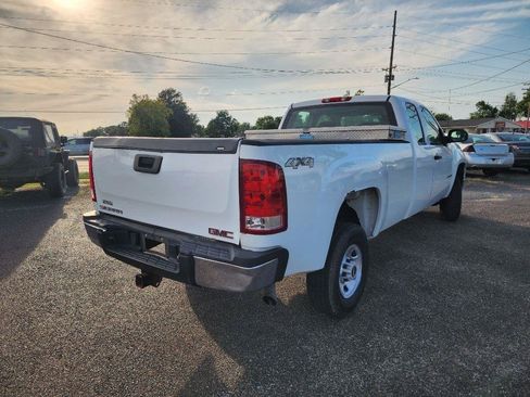 Used 2009 GMC Sierra 2500 W/T w/ Snow Plow Prep Package AWD/4WD image 2