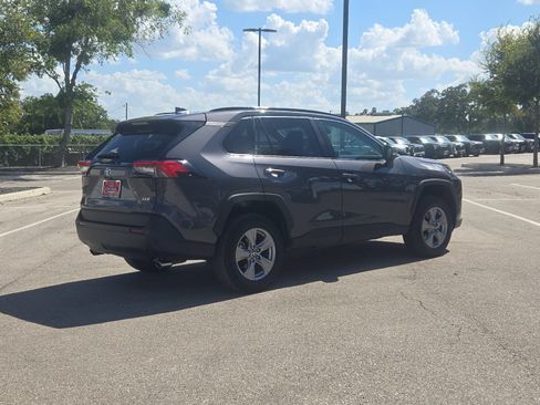 Used 2024 Toyota RAV4 XLE FWD image 5