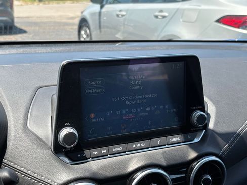 Used 2025 Nissan Sentra SV FWD image 20