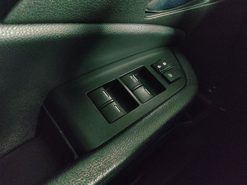 Used 2019 Honda Pilot Touring image 27