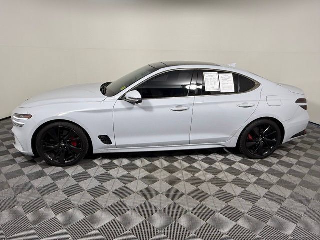 Used 2023 Genesis G70 3.3T w/ Sport Prestige Package RWD image 3