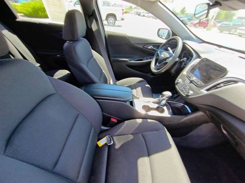 Used 2023 Chevrolet Malibu LT FWD image 18