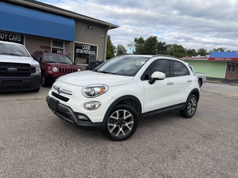Used 2017 FIAT 500X Trekking AWD/4WD image 1