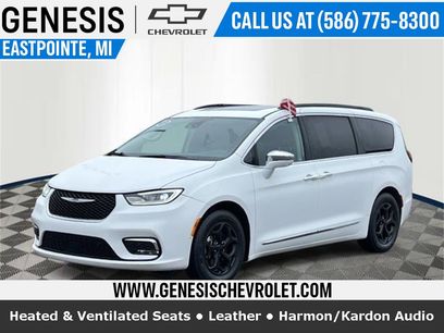 Used 2022 Chrysler Pacifica Limited