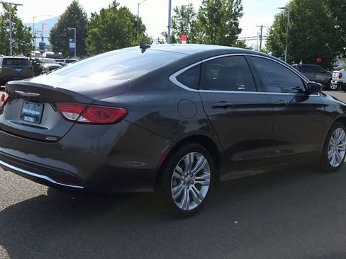 Used 2015 Chrysler 200 Limited w/ Spring Special Group FWD image 8