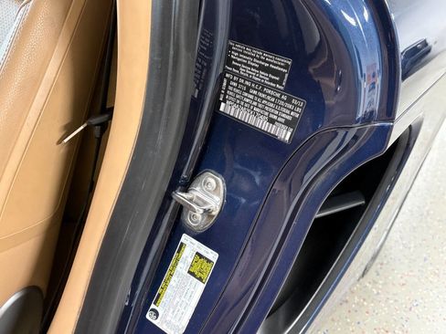 Used 2014 Porsche Cayman image 21