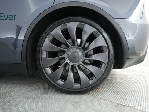 Used 2022 Tesla Model Y Performance AWD/4WD image 22