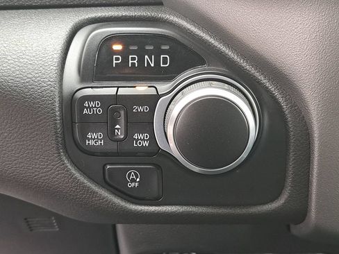 Used 2022 RAM 1500 Big Horn AWD/4WD image 25