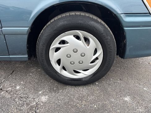 Used 2001 Toyota Camry CE image 10