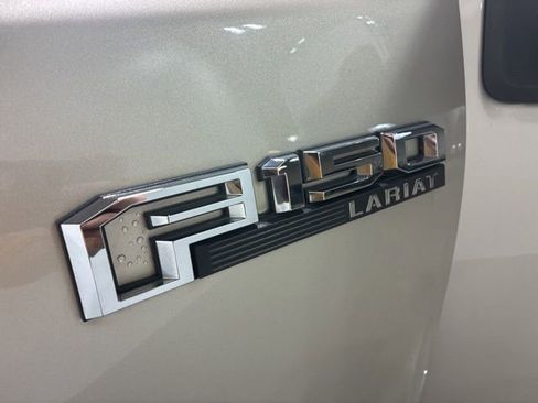 Used 2017 Ford F150 Lariat w/ Equipment Group 502A Luxury image 14