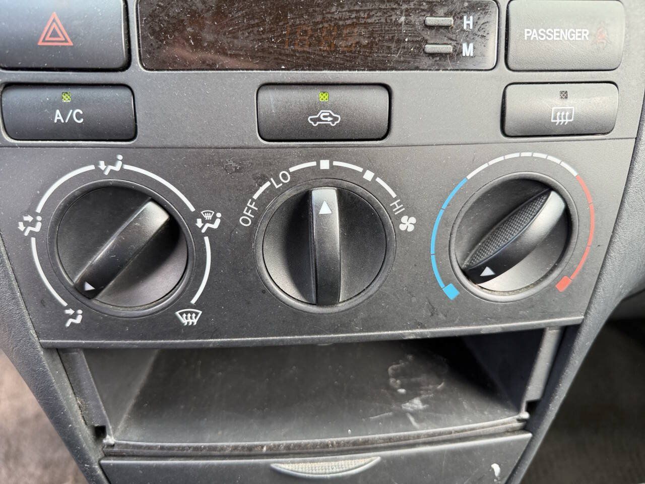 Used 2003 Toyota Corolla CE FWD image 35