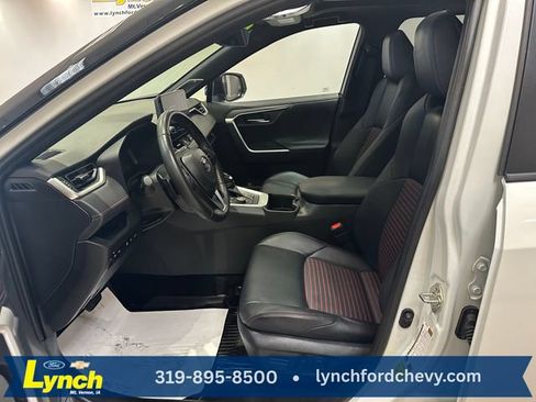 Used 2024 Toyota RAV4 XSE AWD/4WD image 6