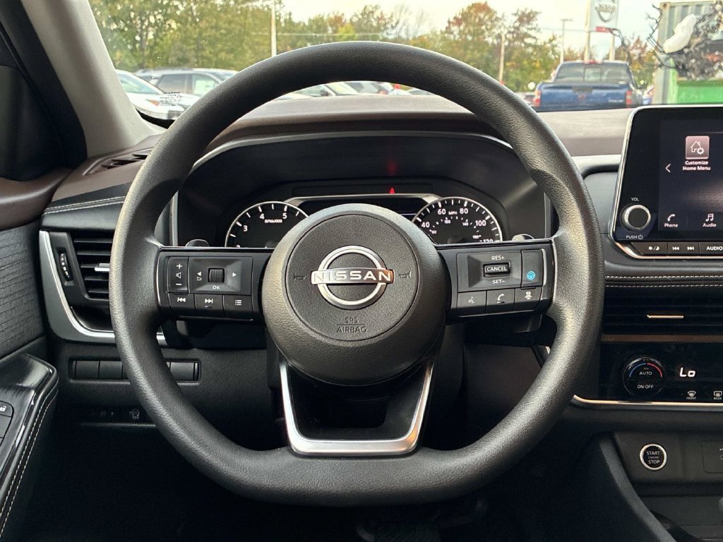 Certified 2023 Nissan Rogue SV AWD/4WD image 17