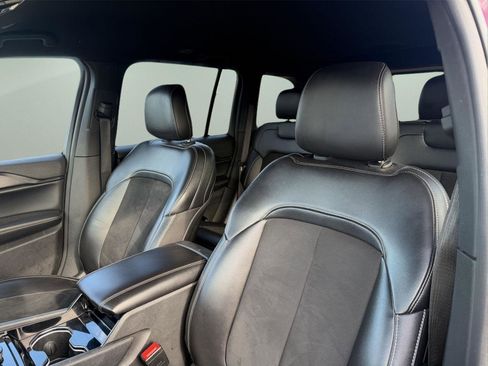 Used 2023 Jeep Grand Cherokee Altitude image 20