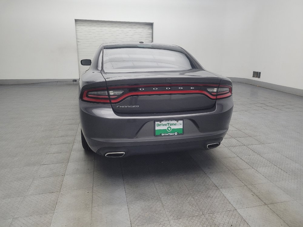 Used 2019 Dodge Charger SXT RWD image 6