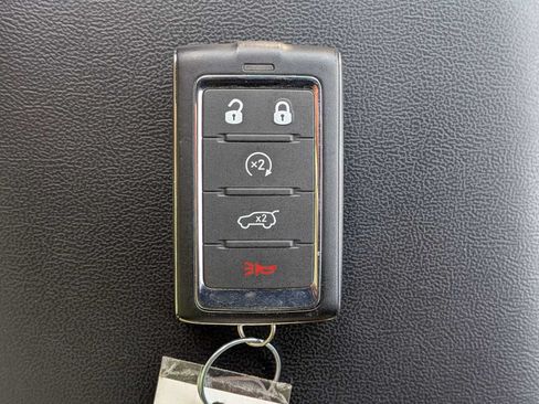 Used 2025 Jeep Grand Cherokee L Limited w/ Trailer Tow Package AWD/4WD image 35