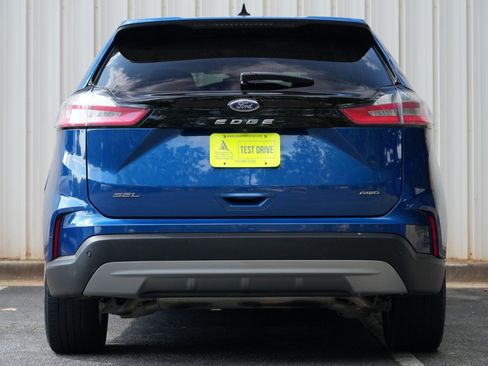 Used 2022 Ford Edge SEL AWD/4WD image 10