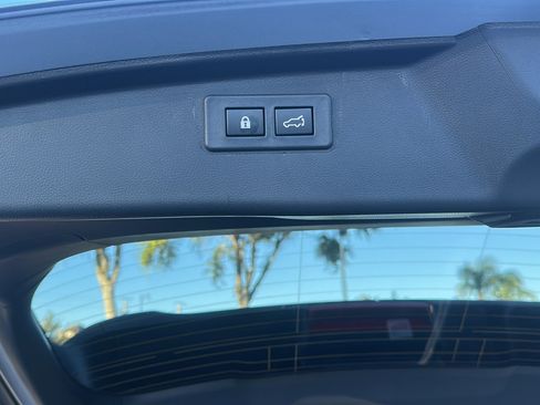 Certified 2025 Subaru Outback Premium w/ Popular Package #1A image 24