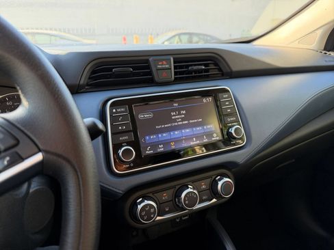 Used 2025 Nissan Versa SV FWD image 20