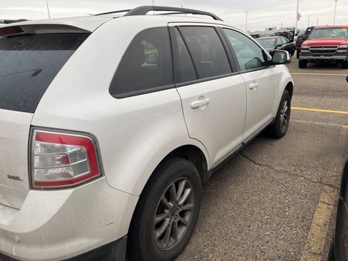 Used 2010 Ford Edge SEL image 13