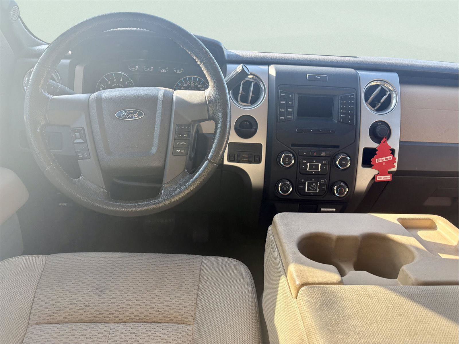 Used 2014 Ford F150 XLT w/ Equipment Group 302A Luxury RWD image 8
