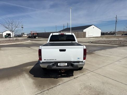 Used 2004 Chevrolet Colorado LS image 4