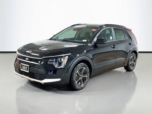 New 2026 Kia Niro LX image 3