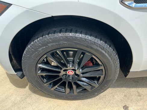 Used 2017 Jaguar F-PACE Prestige AWD/4WD image 12