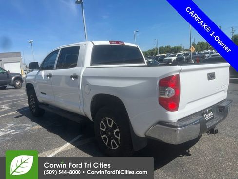 Used 2017 Toyota Tundra SR5 w/ TRD Off Road Package AWD/4WD image 9