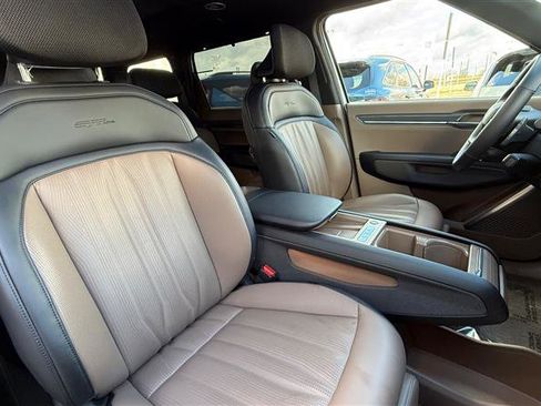 Used 2025 Kia EV9 GT-Line image 35