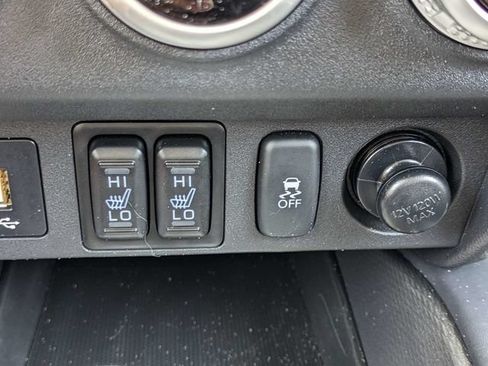 Used 2025 Mitsubishi Outlander Sport ES AWD/4WD image 28