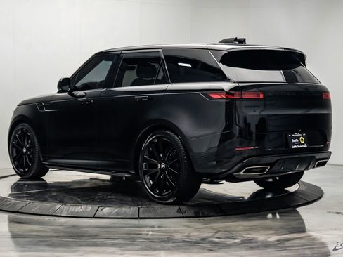 Used 2024 Land Rover Range Rover Sport Dynamic SE AWD/4WD image 9