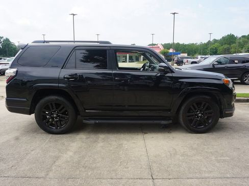 Used 2019 Toyota 4Runner Limited RWD image 18