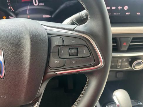 Used 2024 Buick Encore GX Preferred FWD image 16