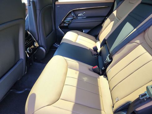 New 2026 Land Rover Range Rover Sport Dynamic SE AWD/4WD image 5