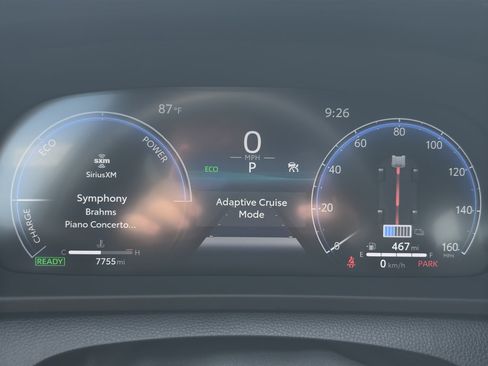 Certified 2025 Toyota Crown Signia AWD/4WD image 19