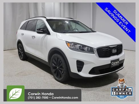 Used 2019 Kia Sorento AWD V6 image 1