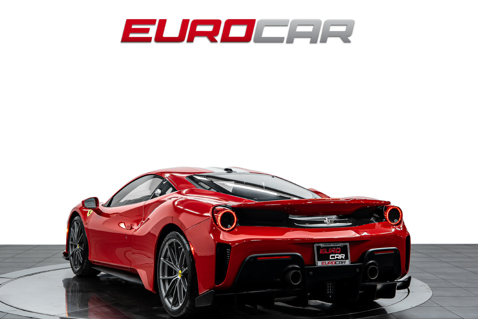 Used 2019 Ferrari 488 Pista Coupe RWD image 3