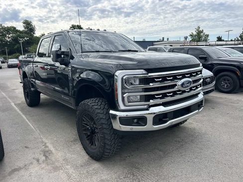 Used 2025 Ford F250 Lariat w/ Lariat Ultimate Package AWD/4WD image 3